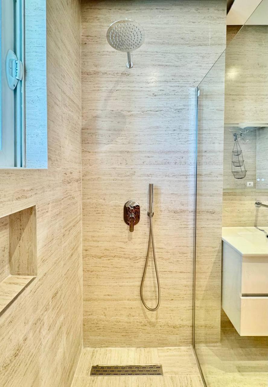 Viola Sea View Penthouse Lägenhet Sarandë Exteriör bild